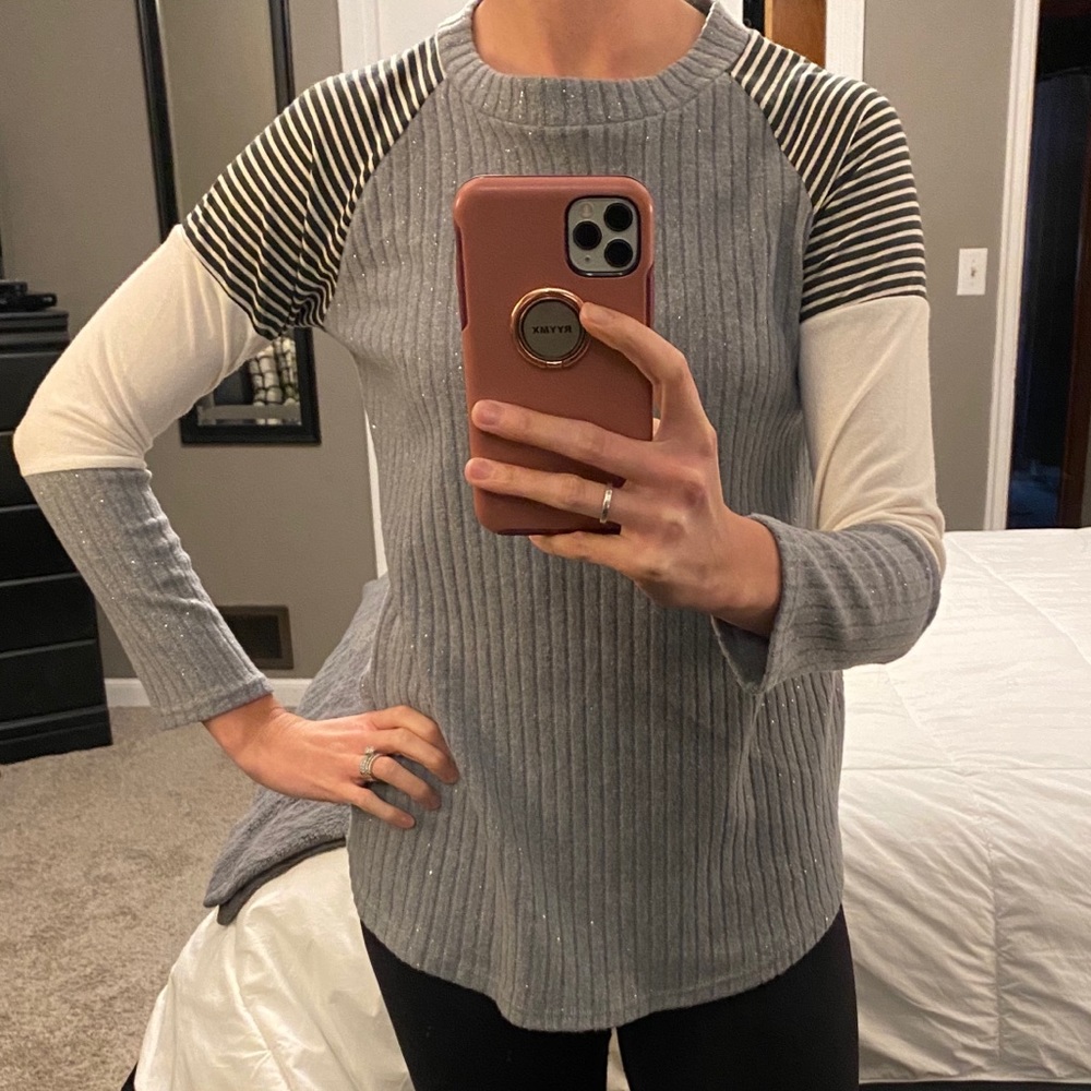 NWT Sage Gold Glitter Long Sleeve Top